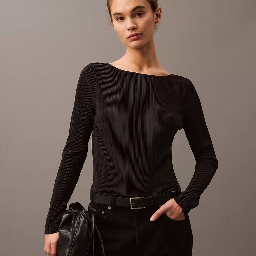 BNWT NEW Calvin Klein Plisse Black Low Back Slim T-Shirt issey mistake Sz LARGE!